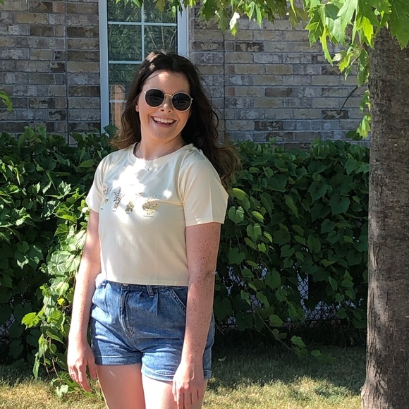 Meet your Posher, Simone - Picture 1 of 1